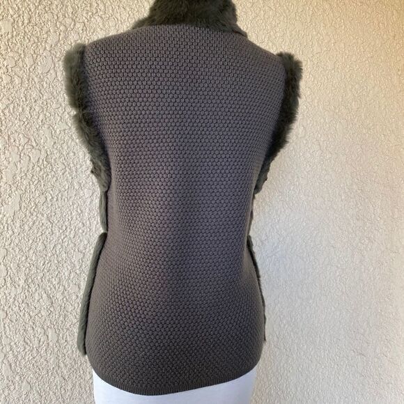 Love Token Reversible Rabbit Fur Vest Olive Green - Picture 7 of 16